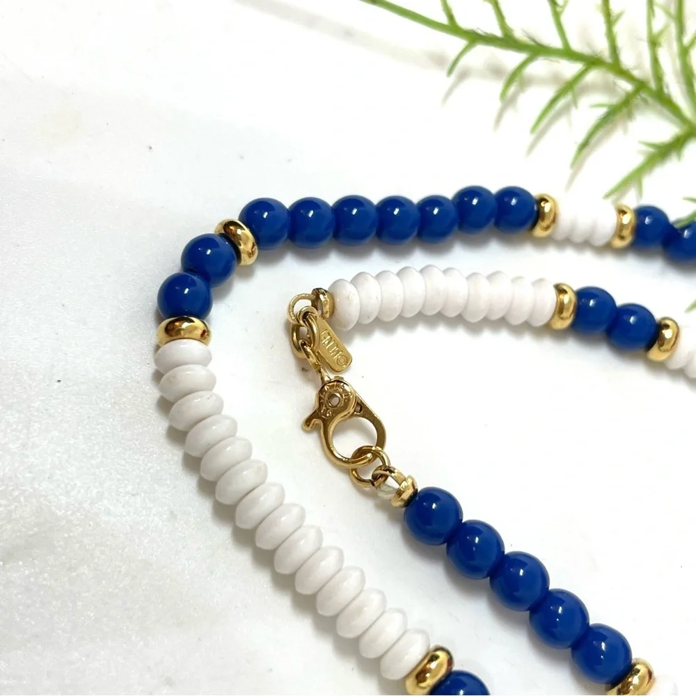 VINTAGE⚜️MONET RETRO Blue & White Acrylic Beaded Necklace